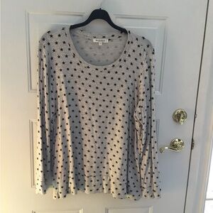 Gray Star Print Top